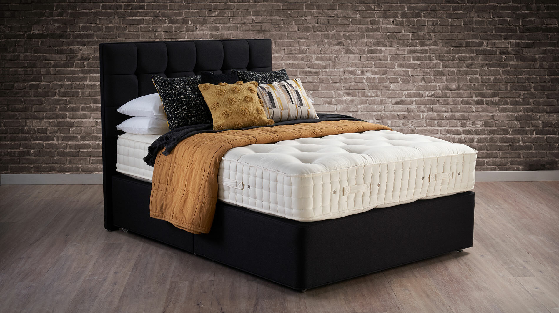 BLACK_GRACE_WOOL-8-ORIGINS_4303